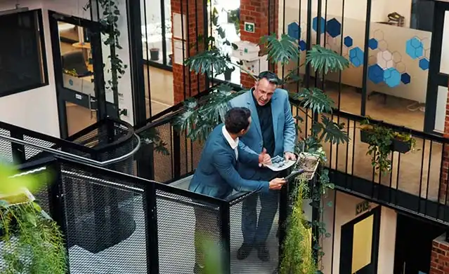 Wellness Due Diligence bei Hotelimmobilien Investor prüft ein bestehendes Wellnessprojekt.